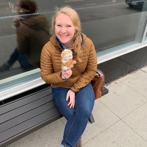 Meet your Posher, Haley